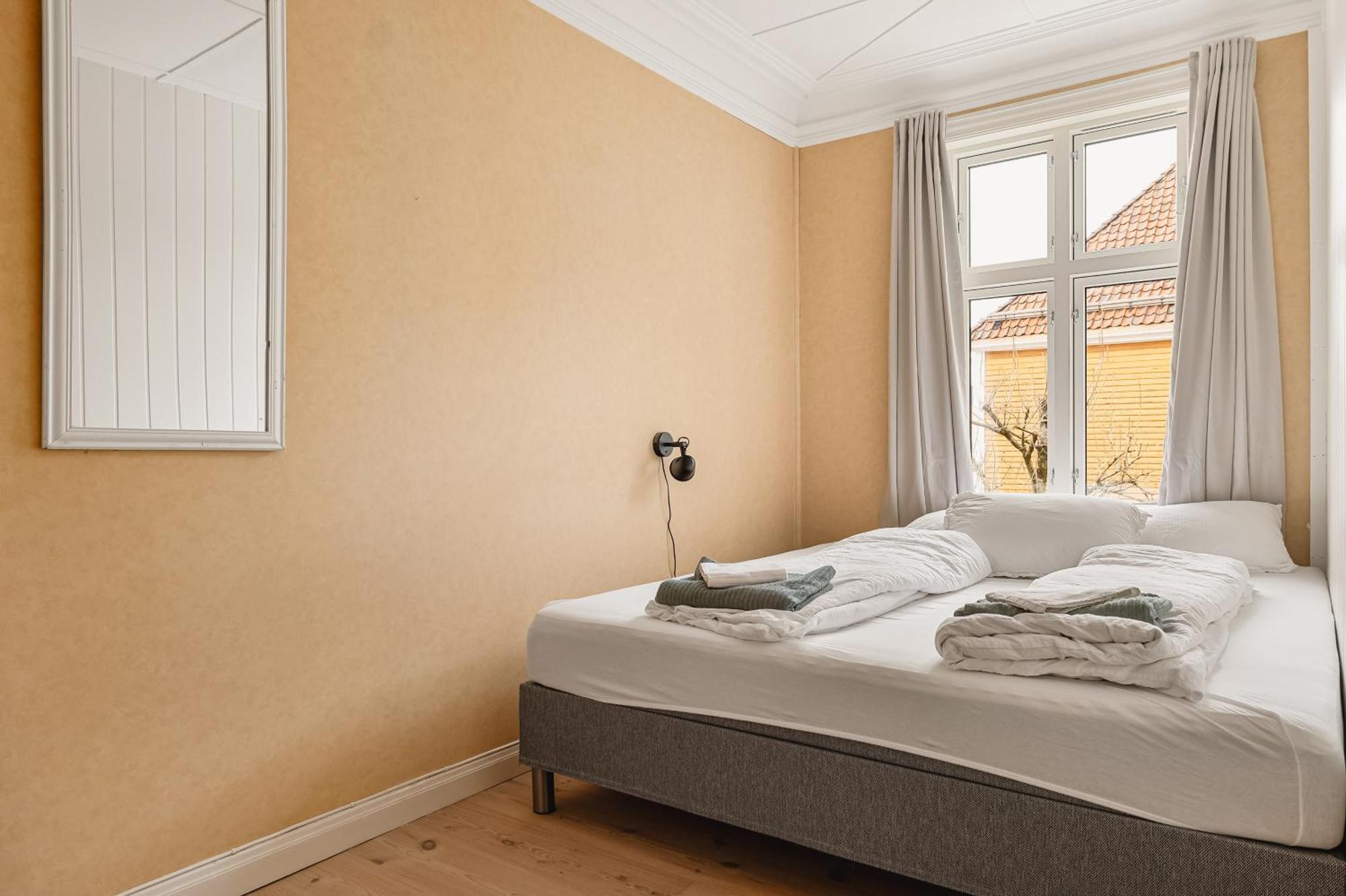 Spacious! 2024 Renovated! 4 Bedrooms! Bergen Extérieur photo